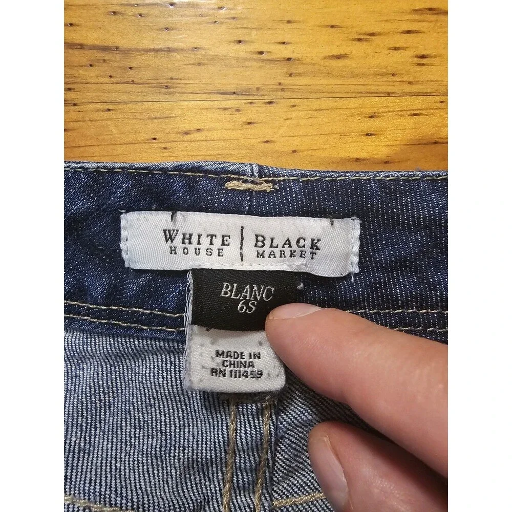 WHBM Blanc Bootcut Jeans Size 6S 6 Short Medium Dark Wash Stretch Denim EUC